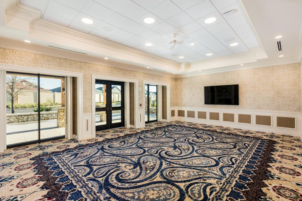 The Brownwood Hotel & Spa Те-Виллиджис Экстерьер фото