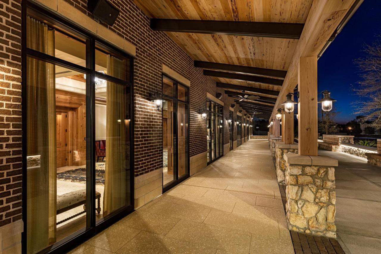 The Brownwood Hotel & Spa Те-Виллиджис Экстерьер фото