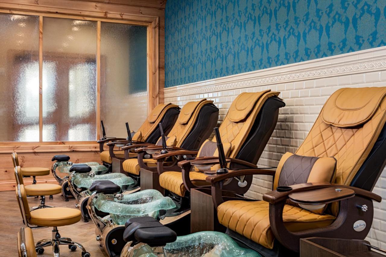 The Brownwood Hotel & Spa Те-Виллиджис Экстерьер фото